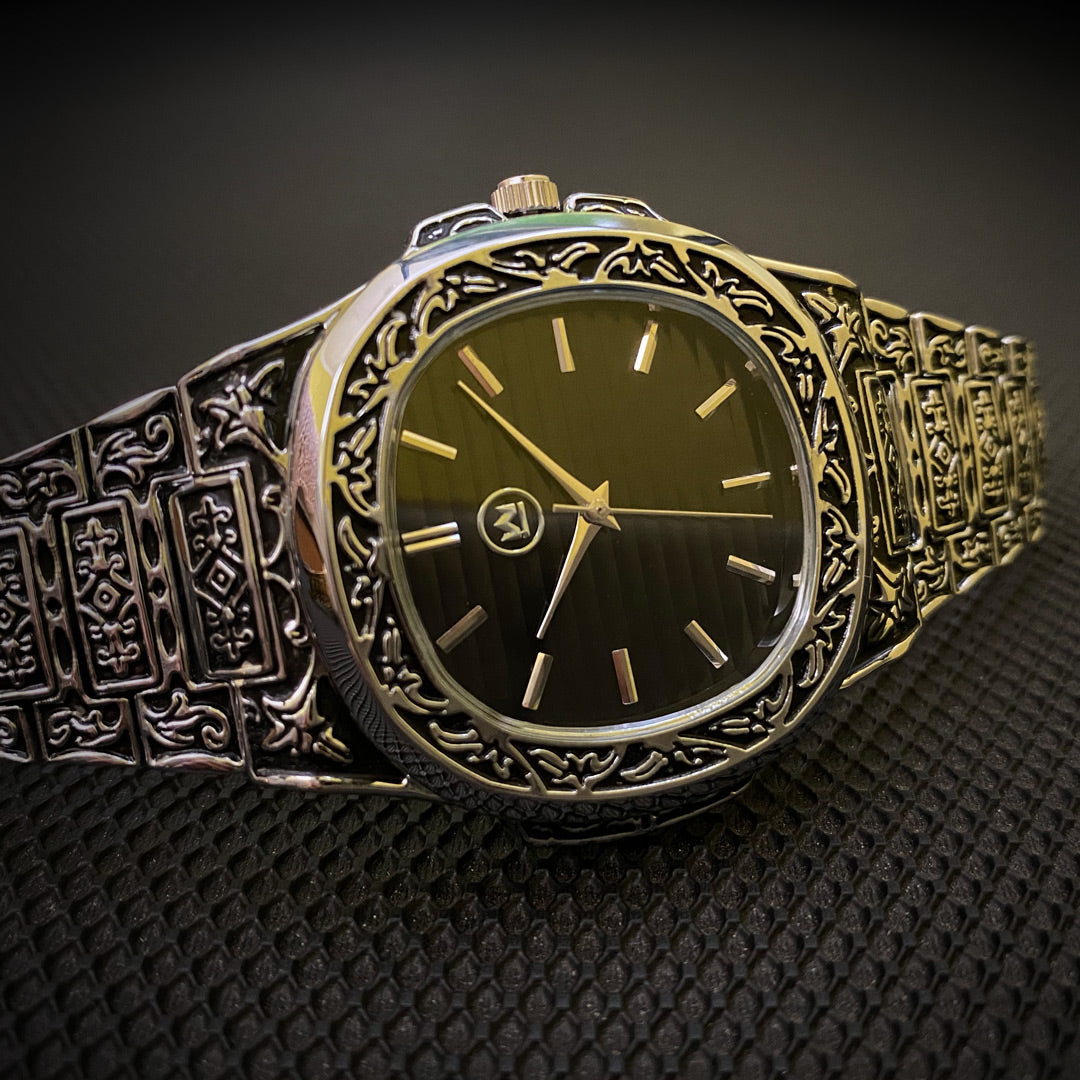 Men s Silver Fully Engraved Swiss Quartz Watch King Division